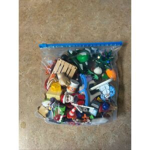 Playmobil Mixed Lot Figures Accessories Furniture Holiday Construction Parts Bun